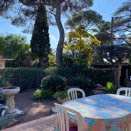 St Raphael Boulouris Maison Bord De Damalix * Saint-Raphael (Var)