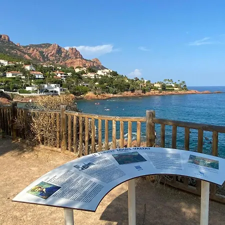 St Raphael Boulouris Maison Bord De Damalix Saint-Raphael (Var)