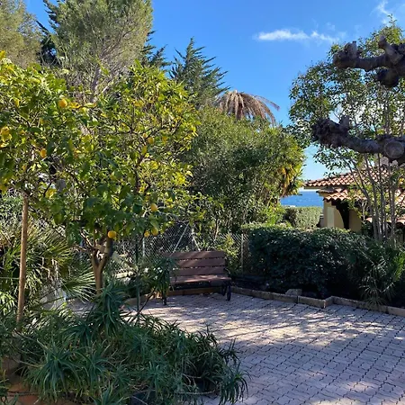St Raphael Boulouris Maison Bord De Damalix * Saint-Raphael (Var)